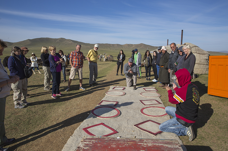 visit mongol nomadic show 